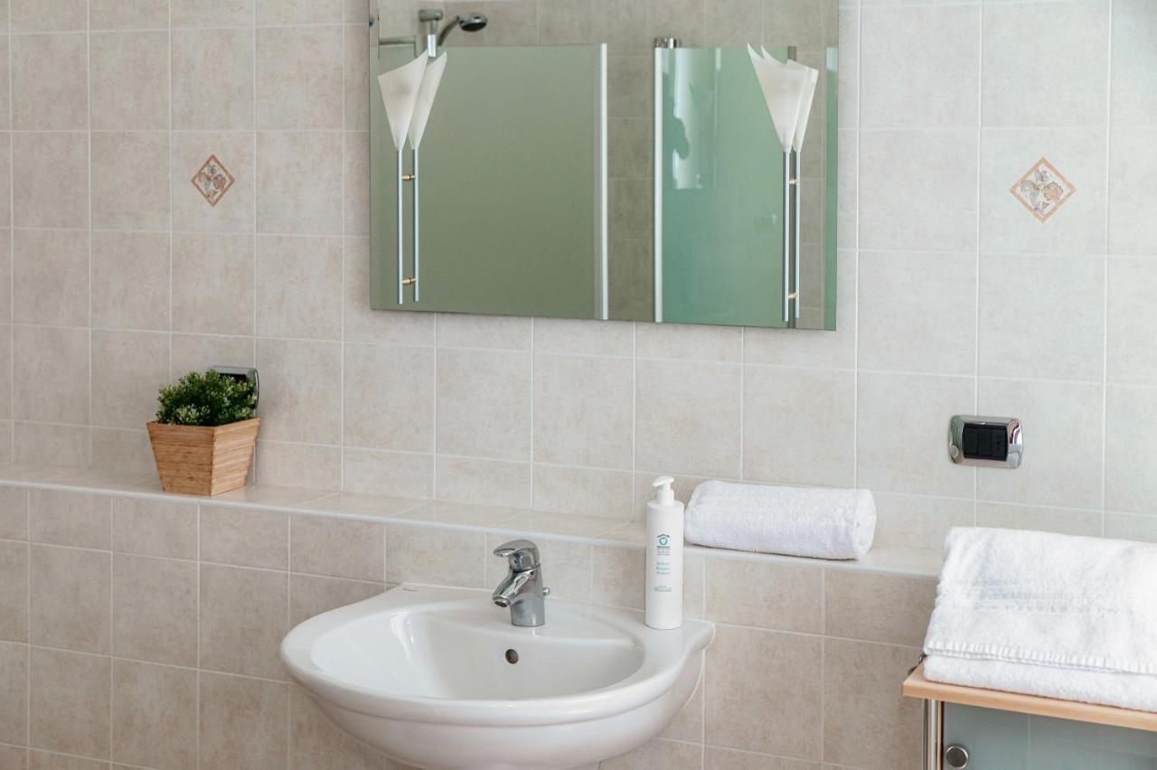 Apartment Degli Angeli - By Myhomeincomo *
