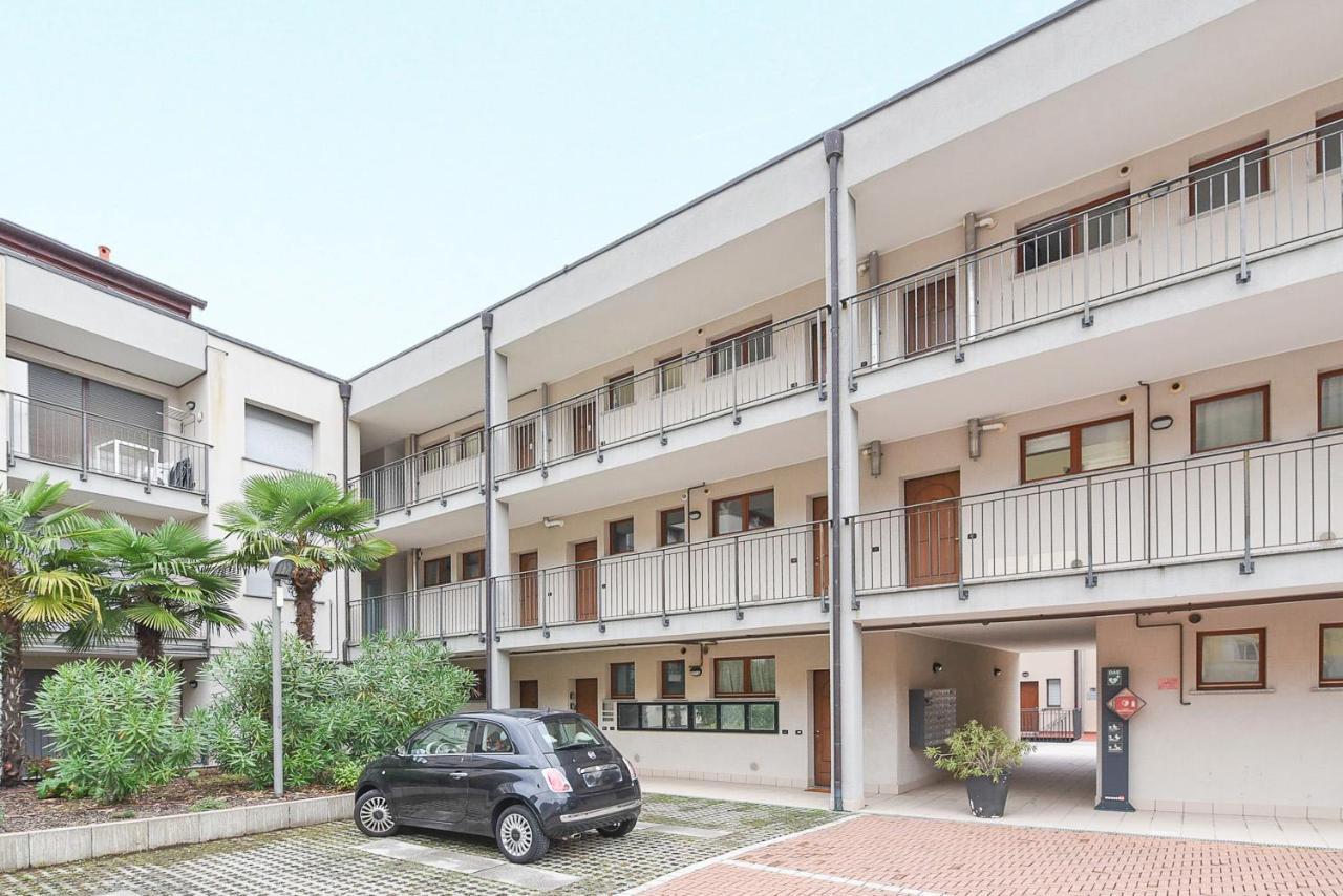 Apartment Voor 6 Personen, Aan Het Comomeer Acquaseria
