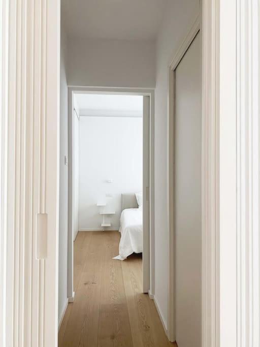 The Window On The Theatre And The Cathedral - Luxury Apartment