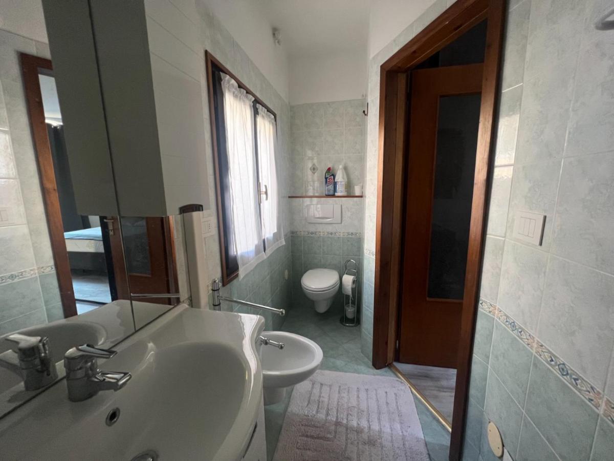 In Central Square With Lake View Apartment *
