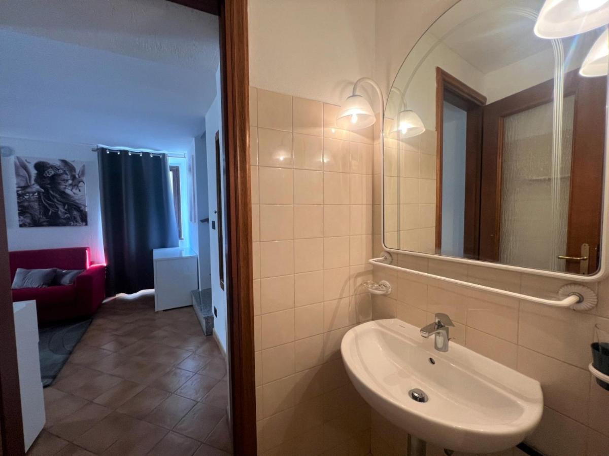 In Central Square With Lake View Apartment Lenno