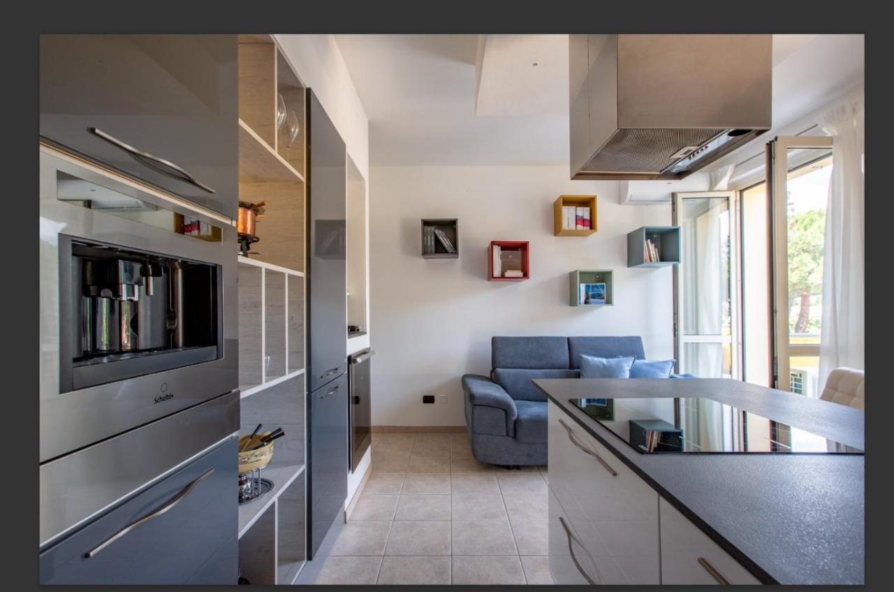 Lakeside View Apartment *