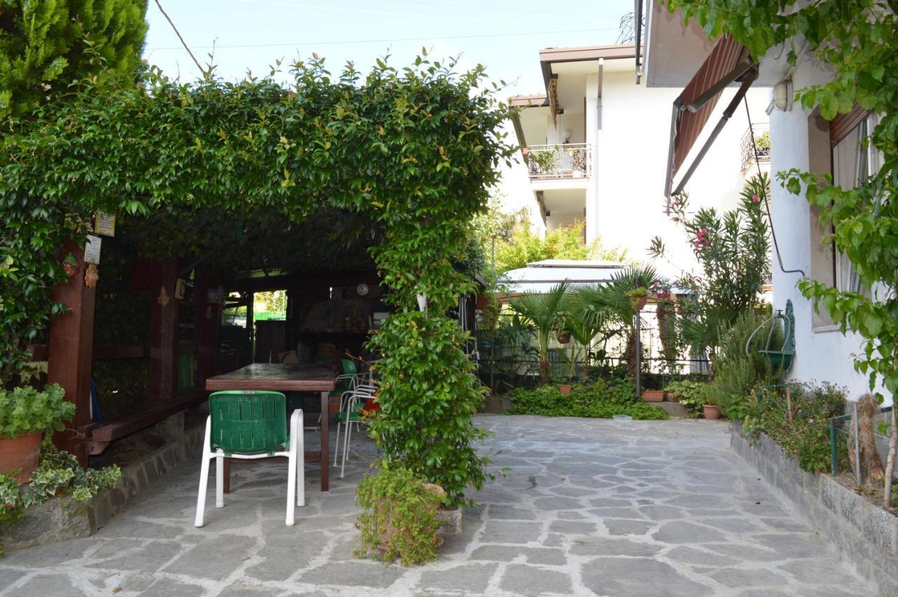 Apartment Business Como