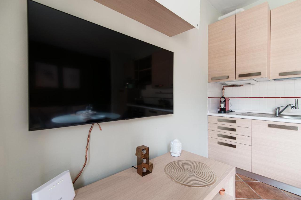 Apartment Colibri - By My In Lenno
