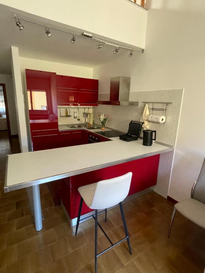 By Foot Apartment Varenna