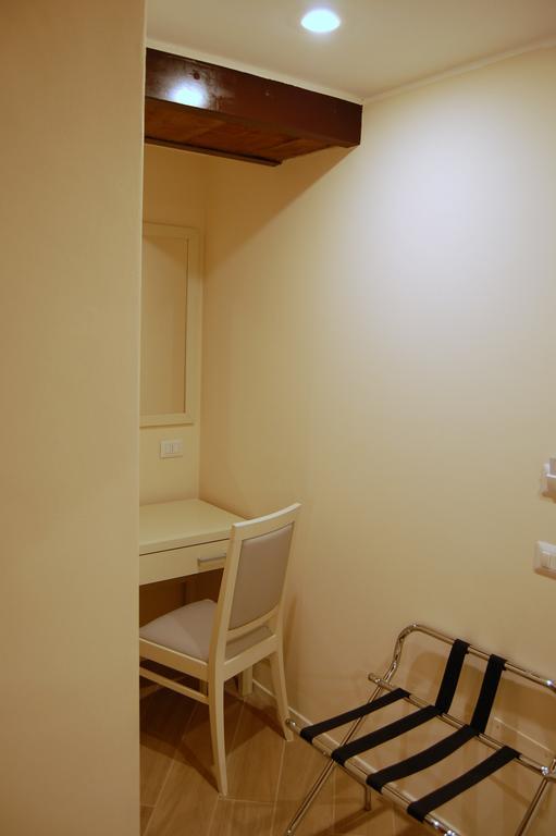 La Corte Fiorita Guest house Como