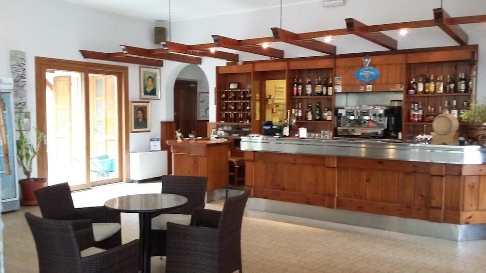 Breglia Hotel 2*