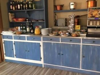 Breglia Hotel 2*