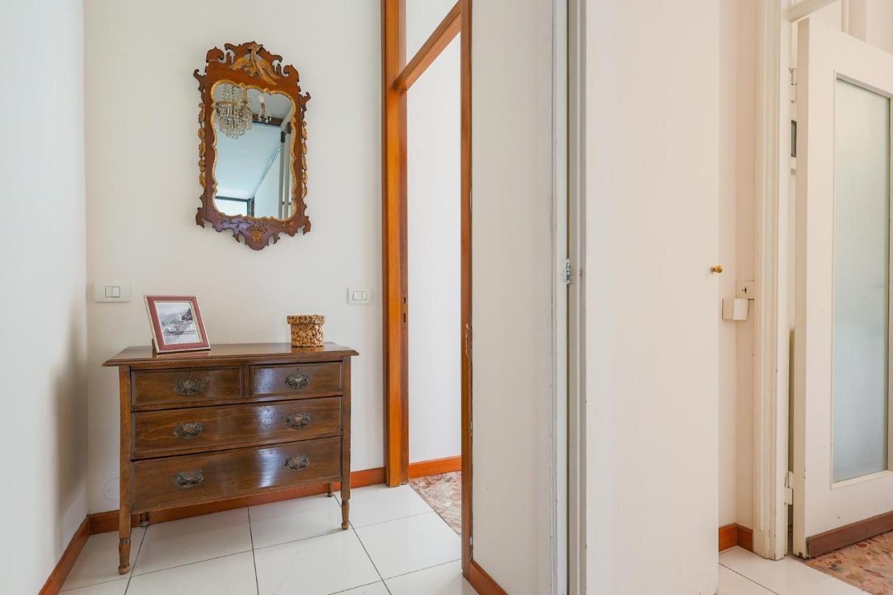 Casa vacanze Piazza Cavour View - By Myhomeincomo *