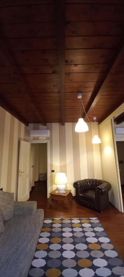 Apartment Daisy In Centro A Como