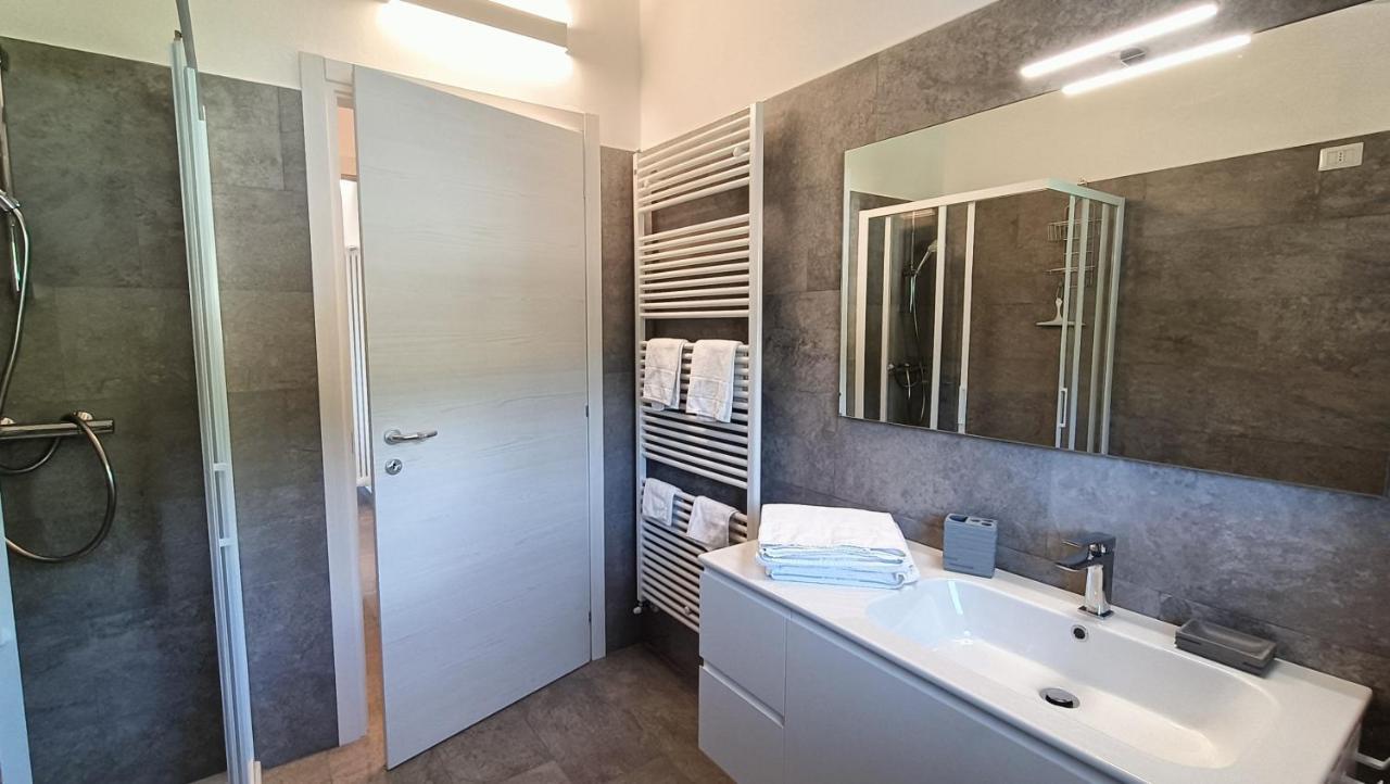 Calle - Larihome A37 Apartment Dongo