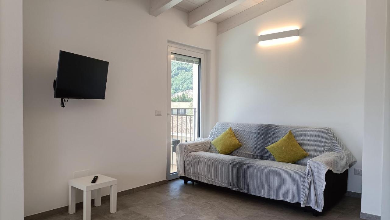 Apartment Margherite - Larihome A36 Dongo