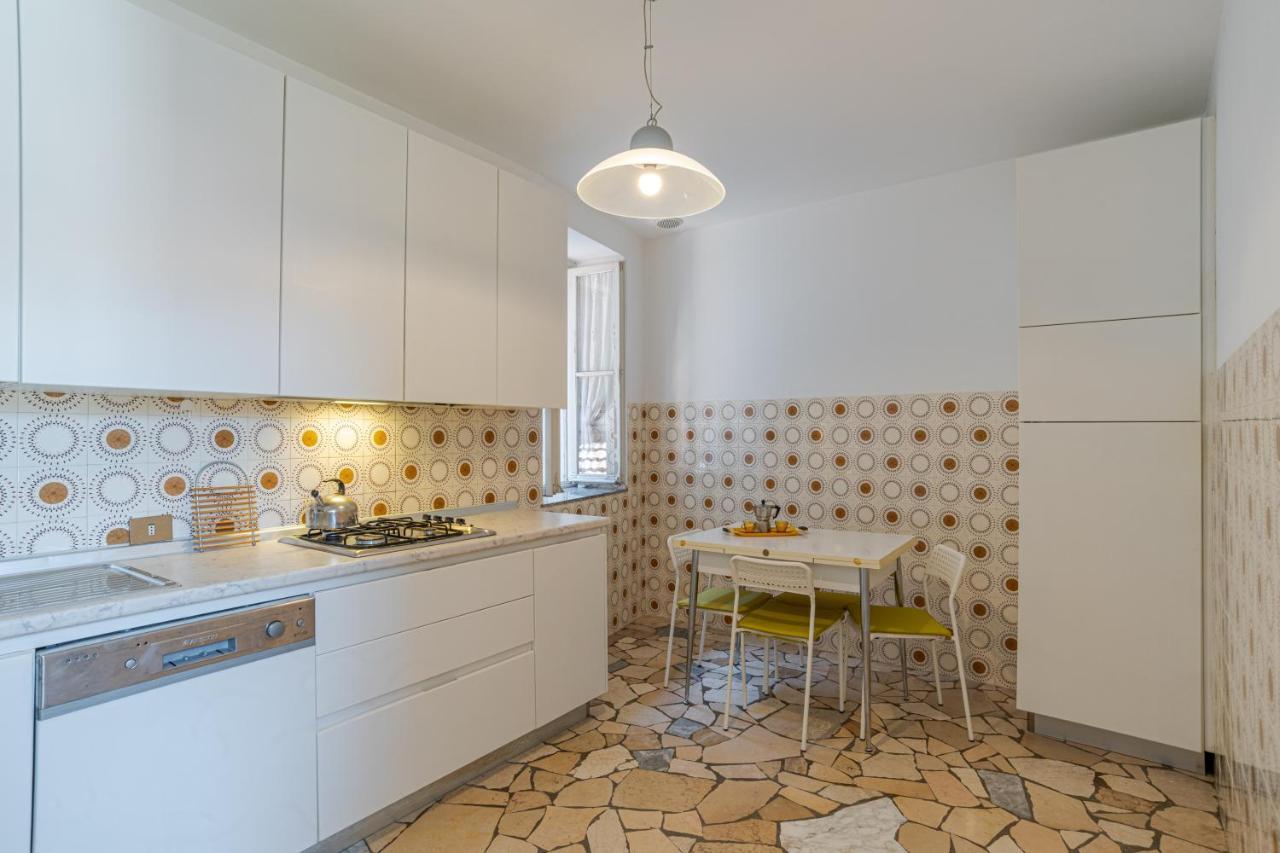 Apartment Roomy In With Small Balcony! Domaso