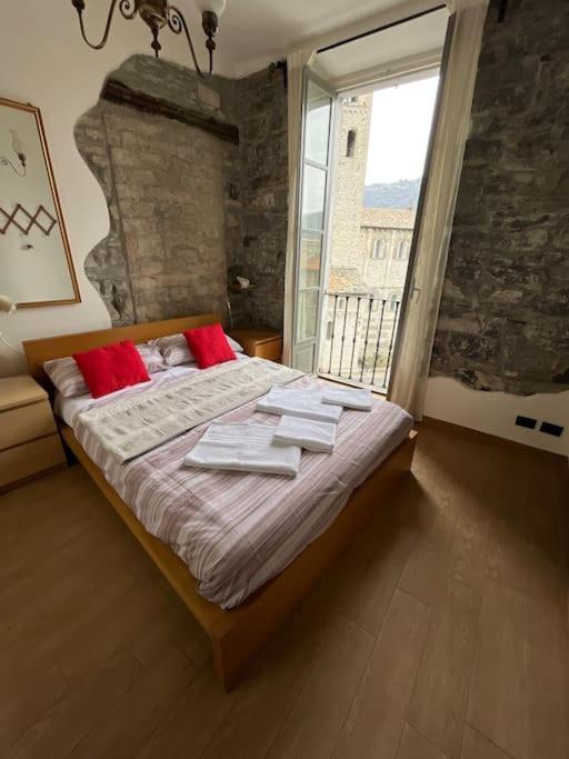 100mq 5 Mins To Center + Free Park And View Apartment *