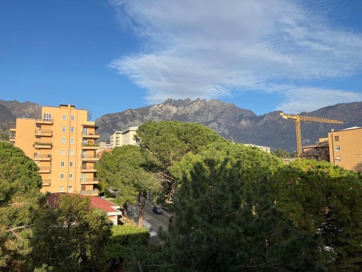 Attico Sul Di Lecco, A Due Passi Dal Centro Con Posto Auto