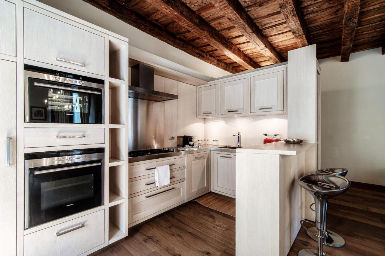 First - By Myhomeincomo Apartment