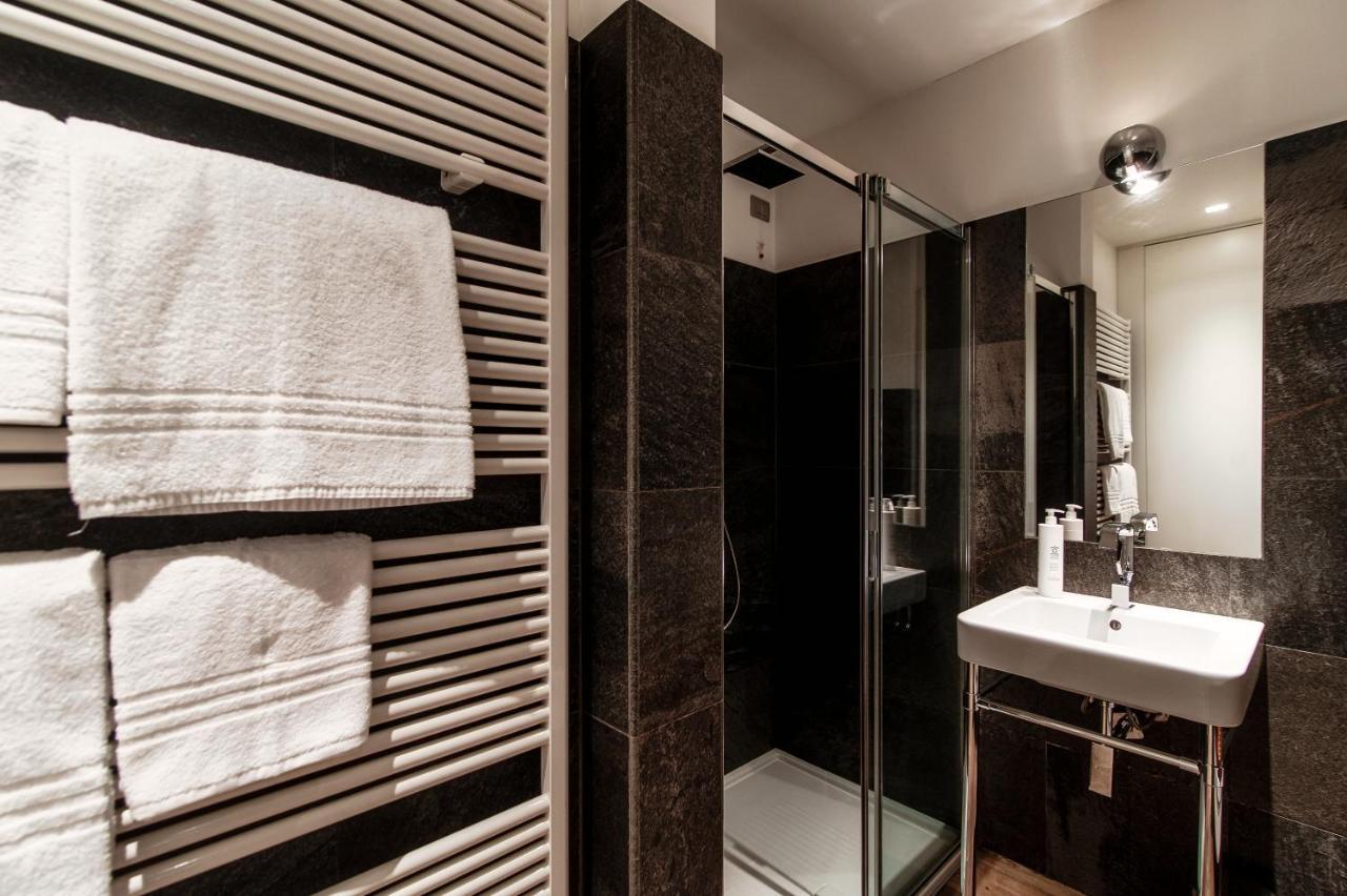 First - By Myhomeincomo Apartment Como