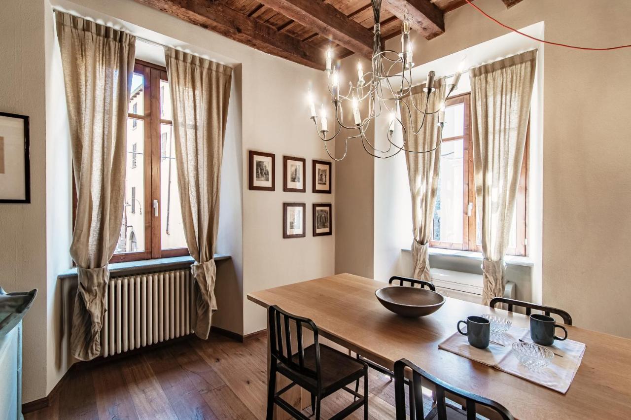 First - By Myhomeincomo Apartment Como