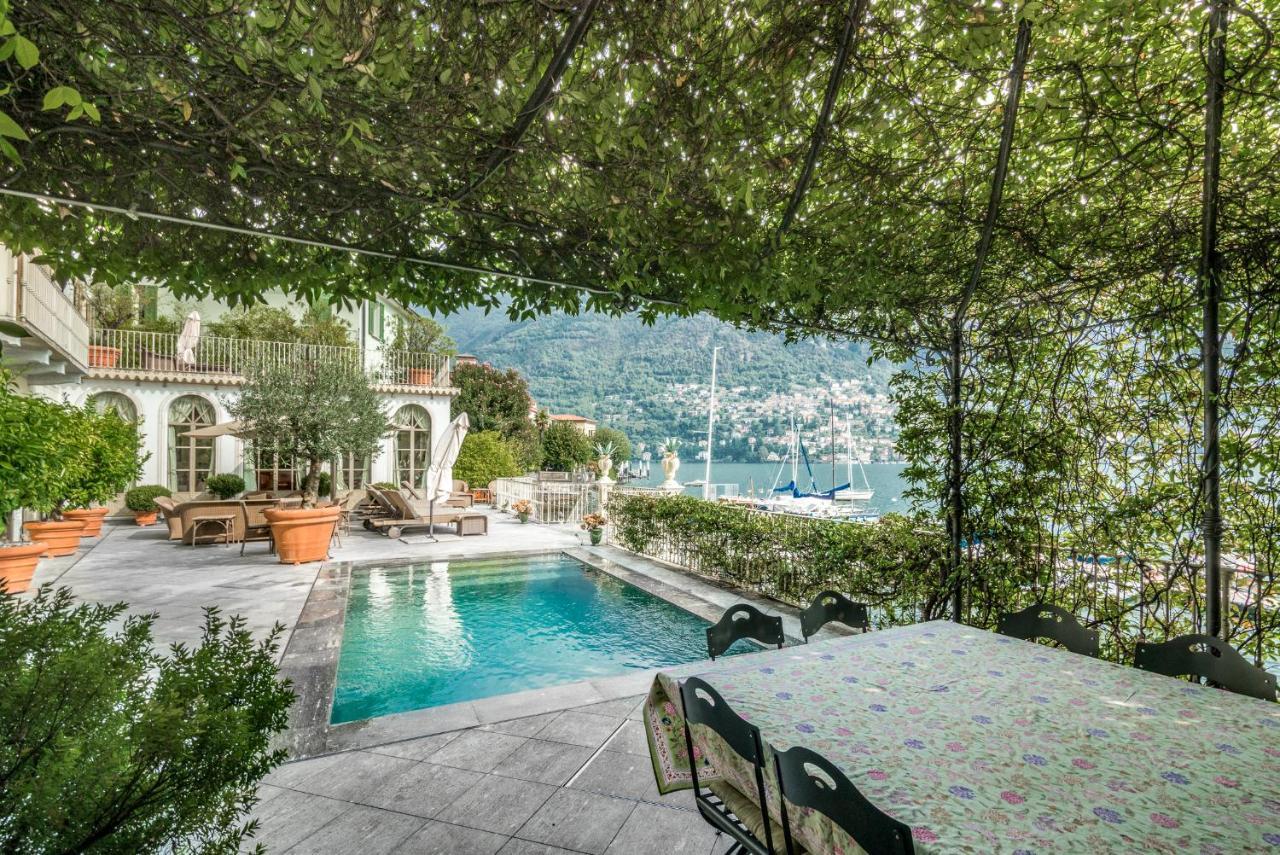Lussuosa Sulle Sponde Dello Splendido Di Holiday home