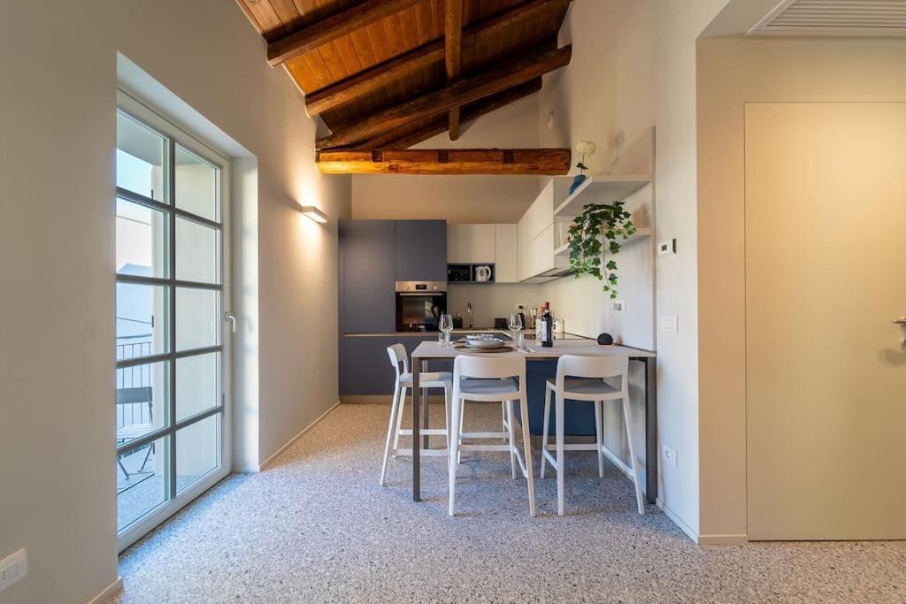 Moderno A 200 Metri Dal Duomo Apartment Como