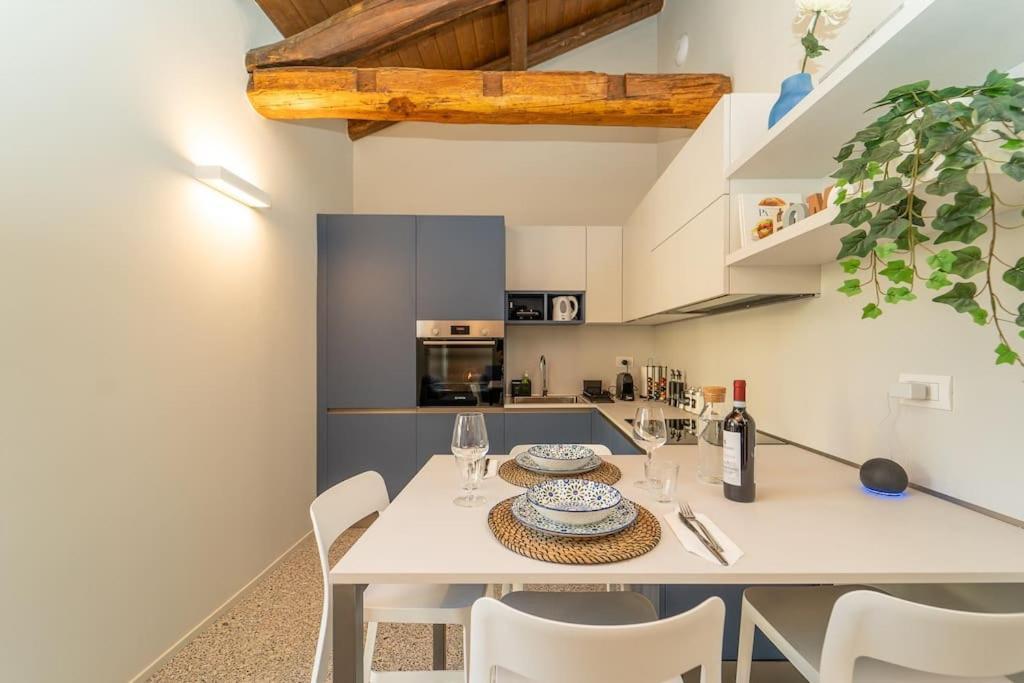 Moderno A 200 Metri Dal Duomo Apartment Como