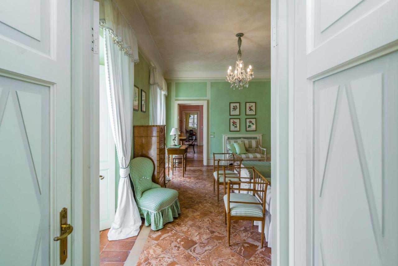Lussuosa Sulle Sponde Dello Splendido Di Holiday home