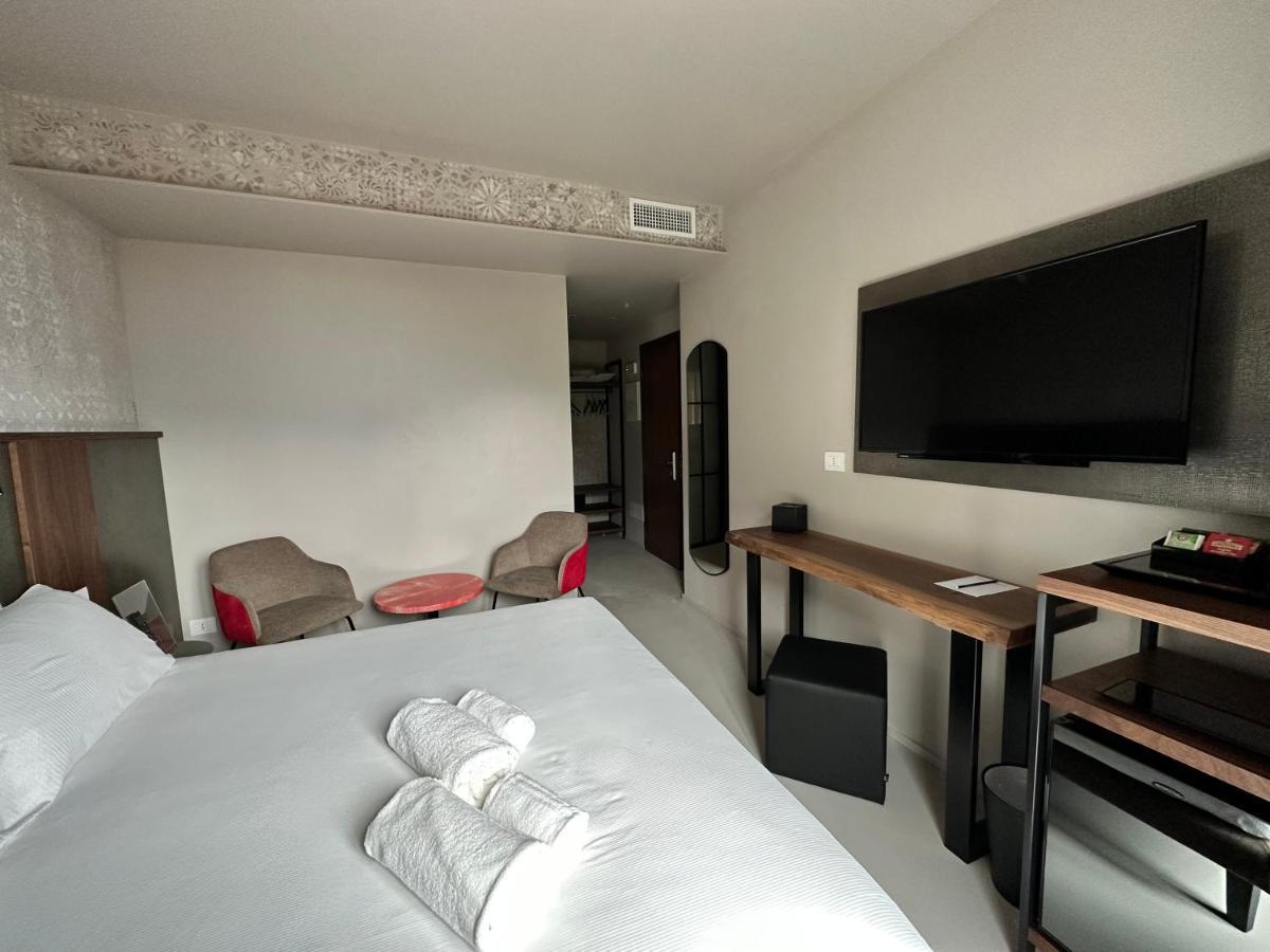 Clementina Boutique Hotel Colonno