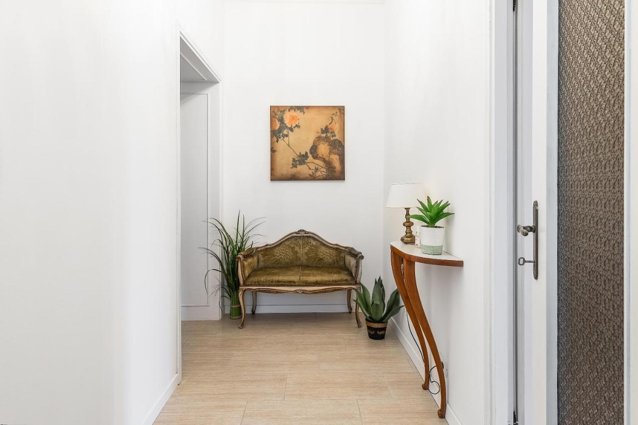 Apartment West Park With Parking By Solutions