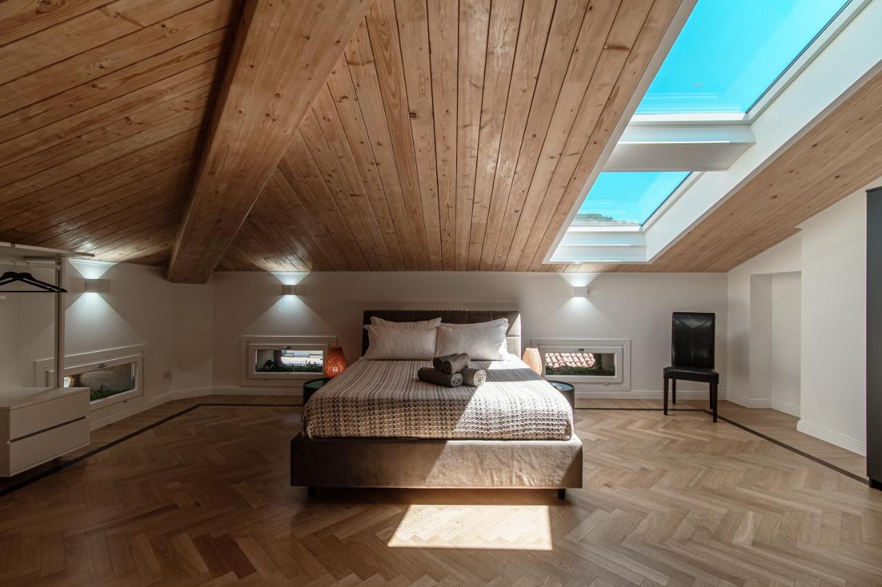 Attic 64 - The House Of Travelers * Côme