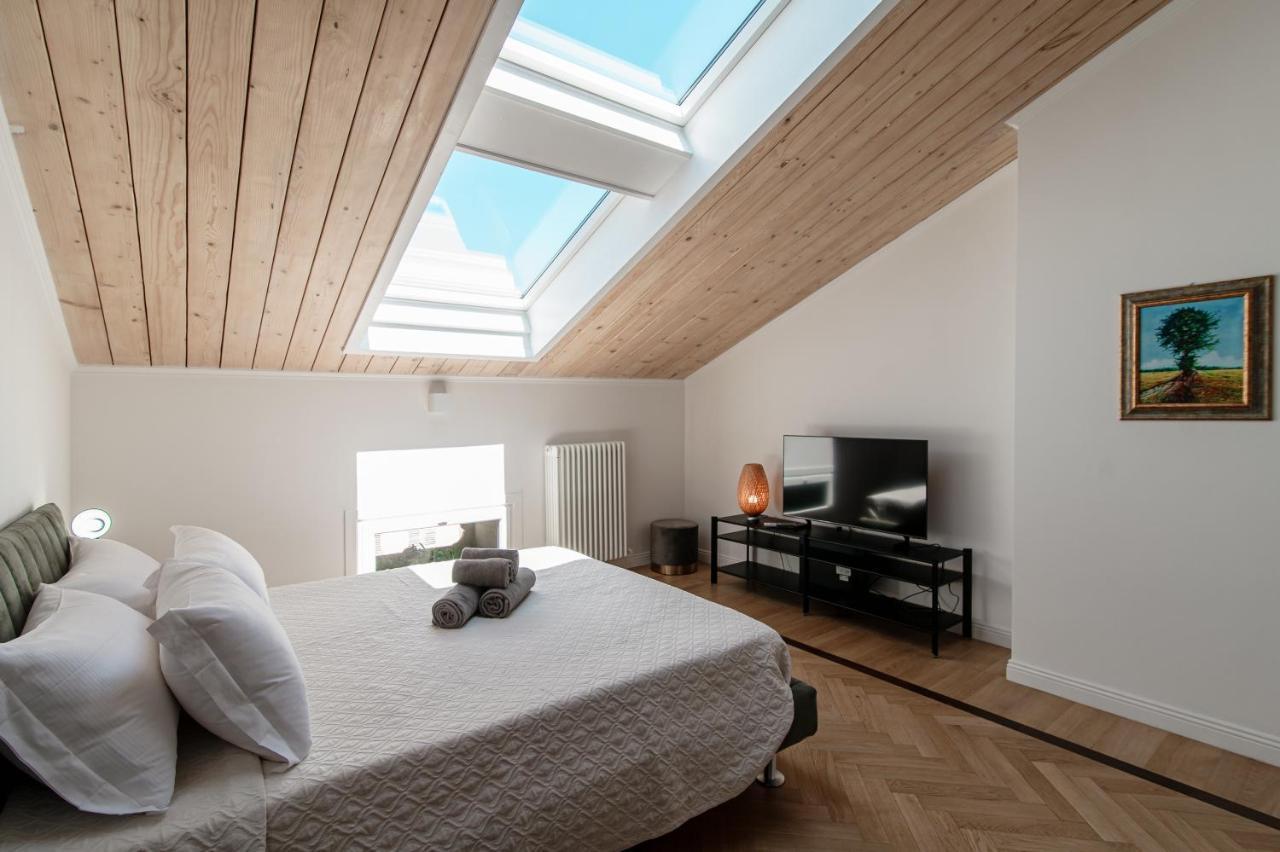 Attic 64 - The House Of Travelers Appartamento