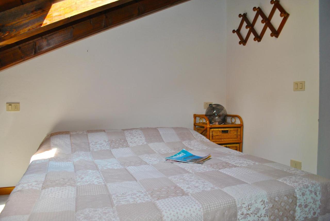 On 2 Levels With Large Terrace Lake View *