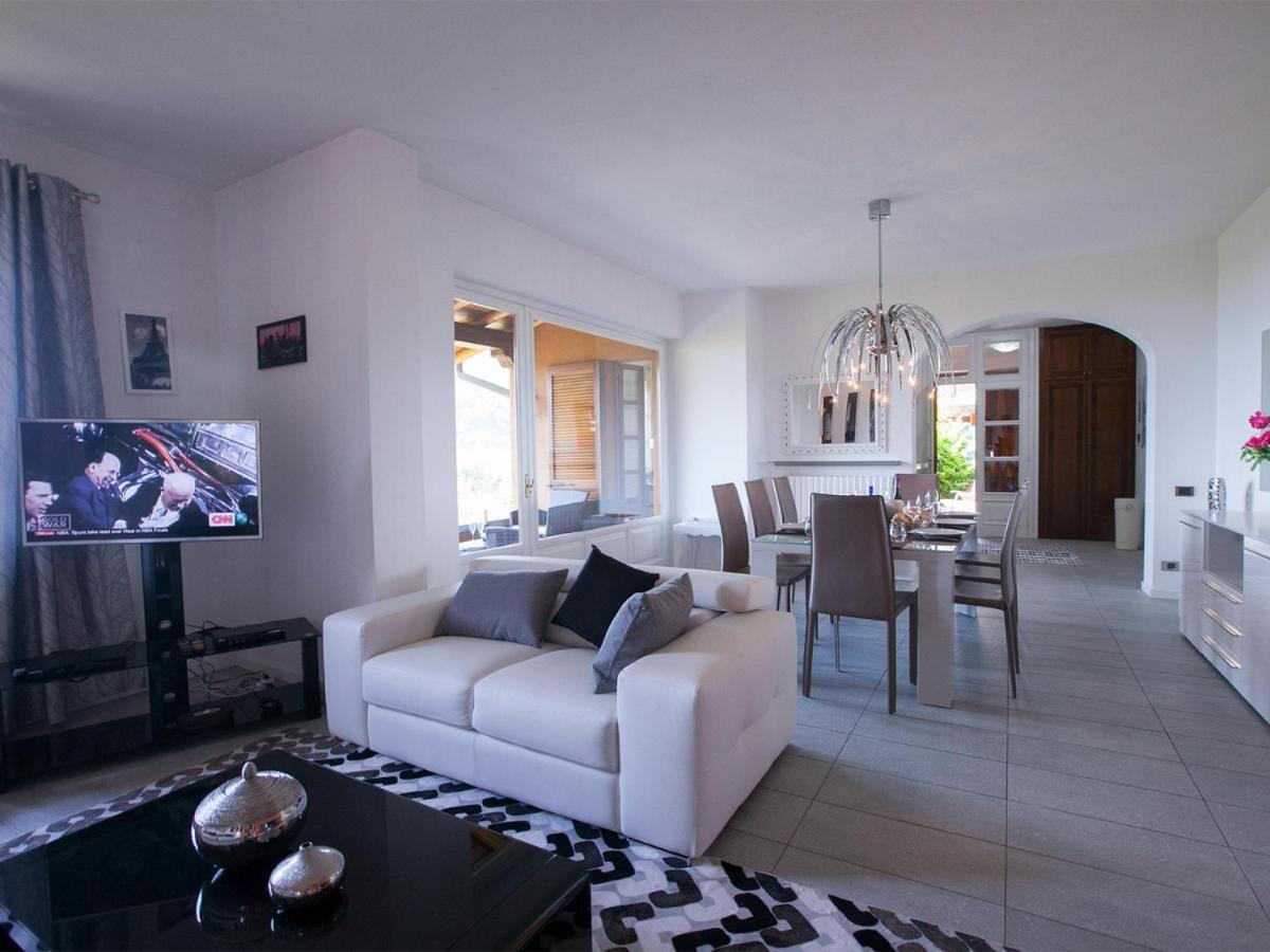 Villa Lakecomo - Ritrovo *