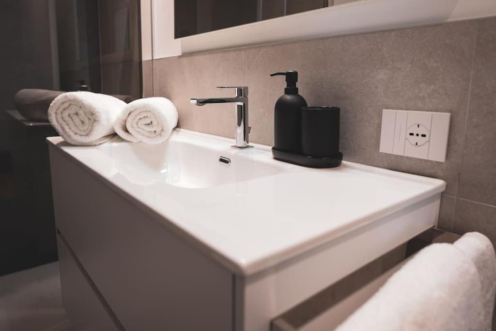 Apartment Modern Lungolago Di Como