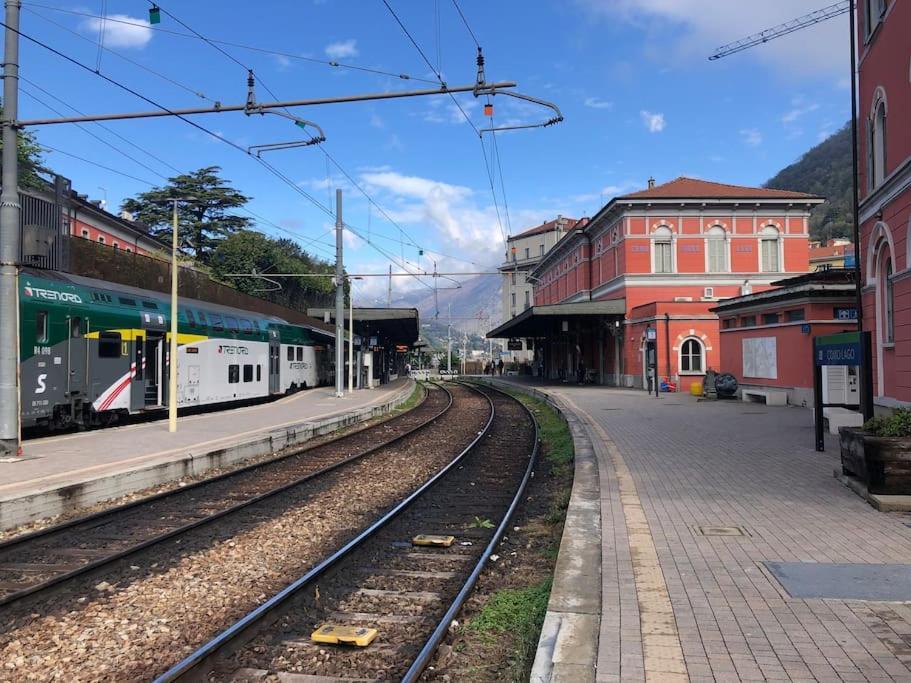 Modern Lungolago Di *