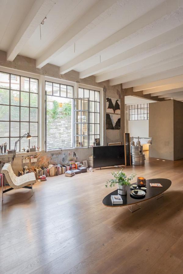 Design Loft With Private Parking By Rent Apartment