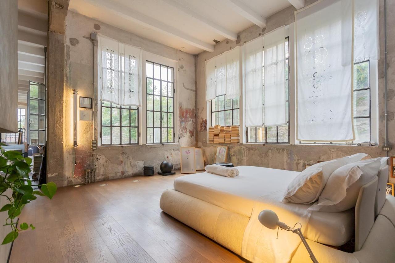 Design Loft With Private Parking By Rent Apartment