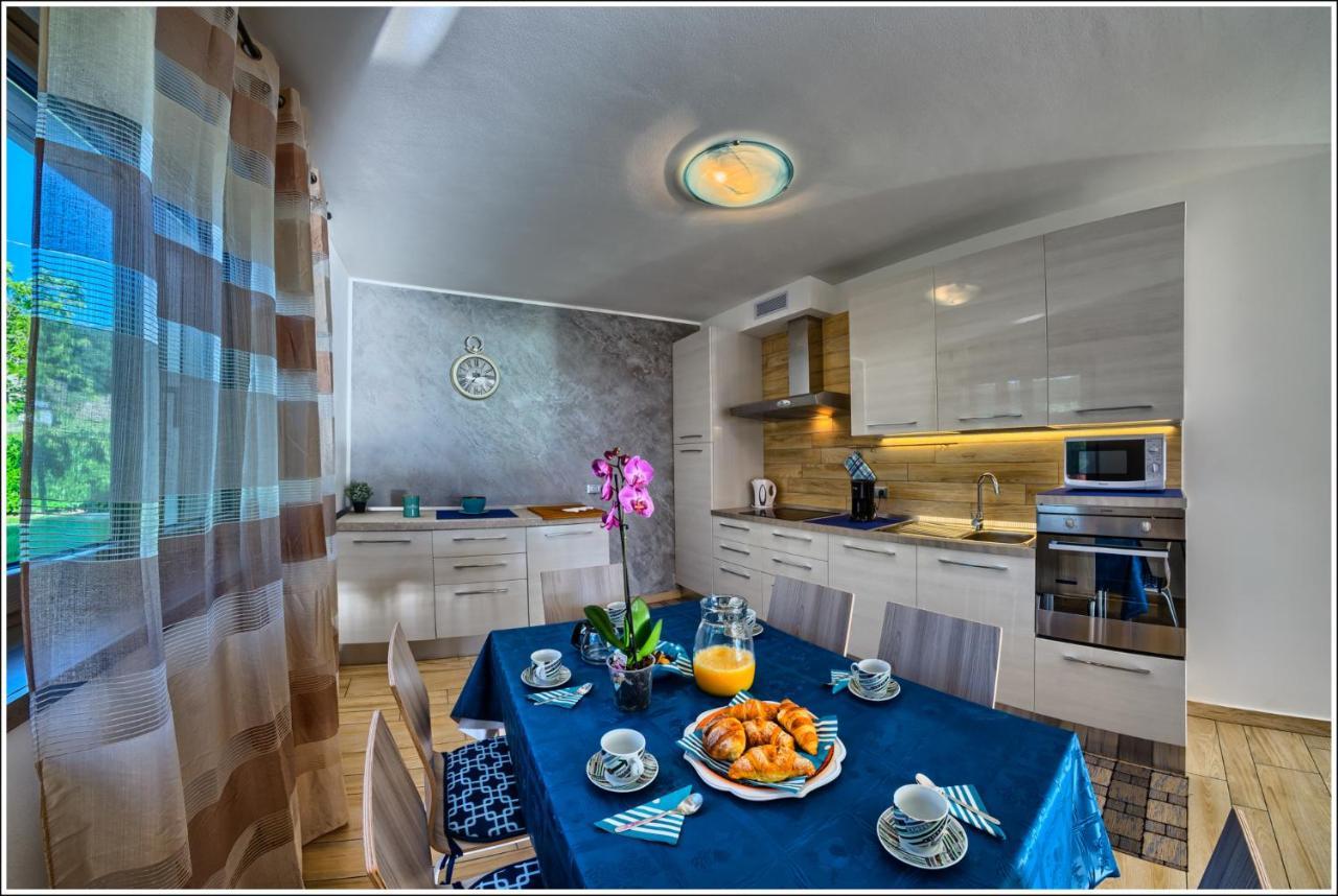 Tadi Laro Luxury Deluxe Comer Apartment