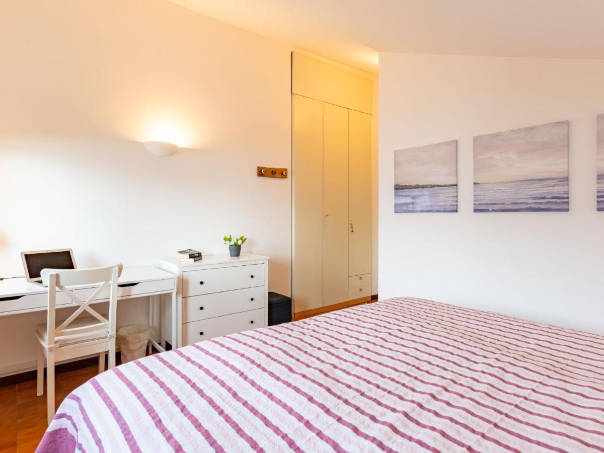 Appartamento Punta Grumo B17 By Interhome