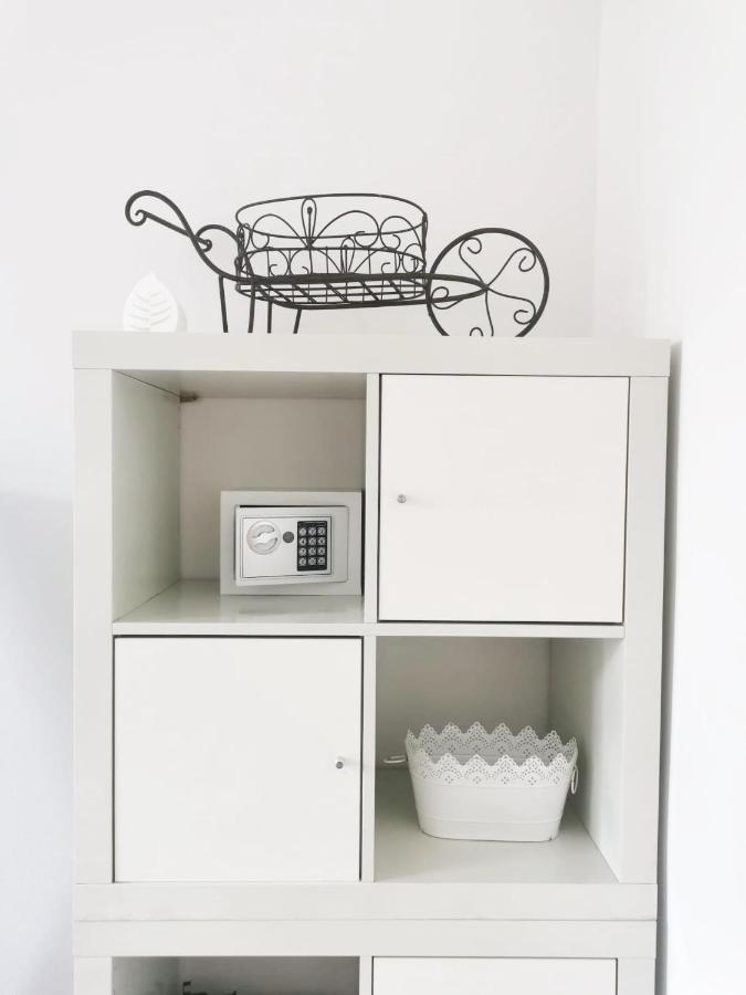 Homestay In Shared Apartment, Near Lecco Calolziocorte