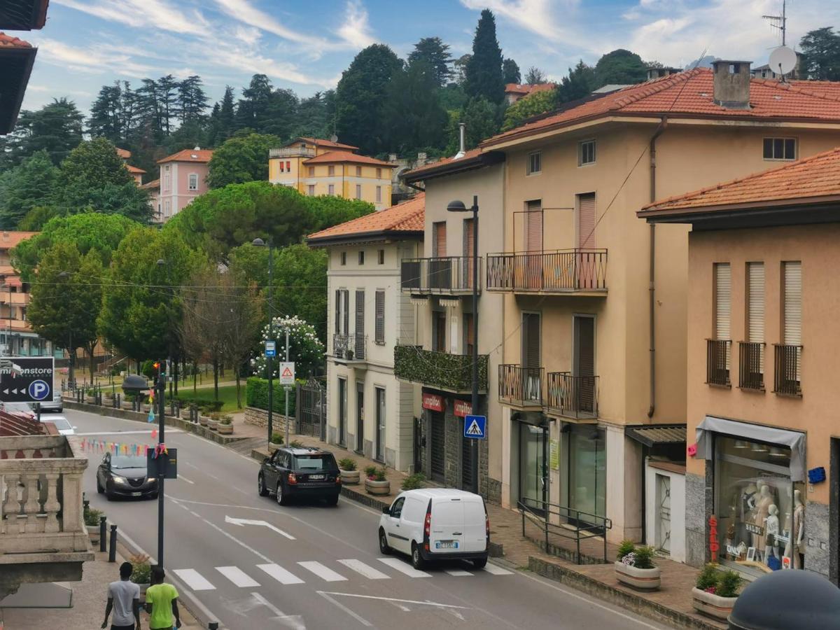 In Shared Apartment, Near Lecco Homestay Calolziocorte