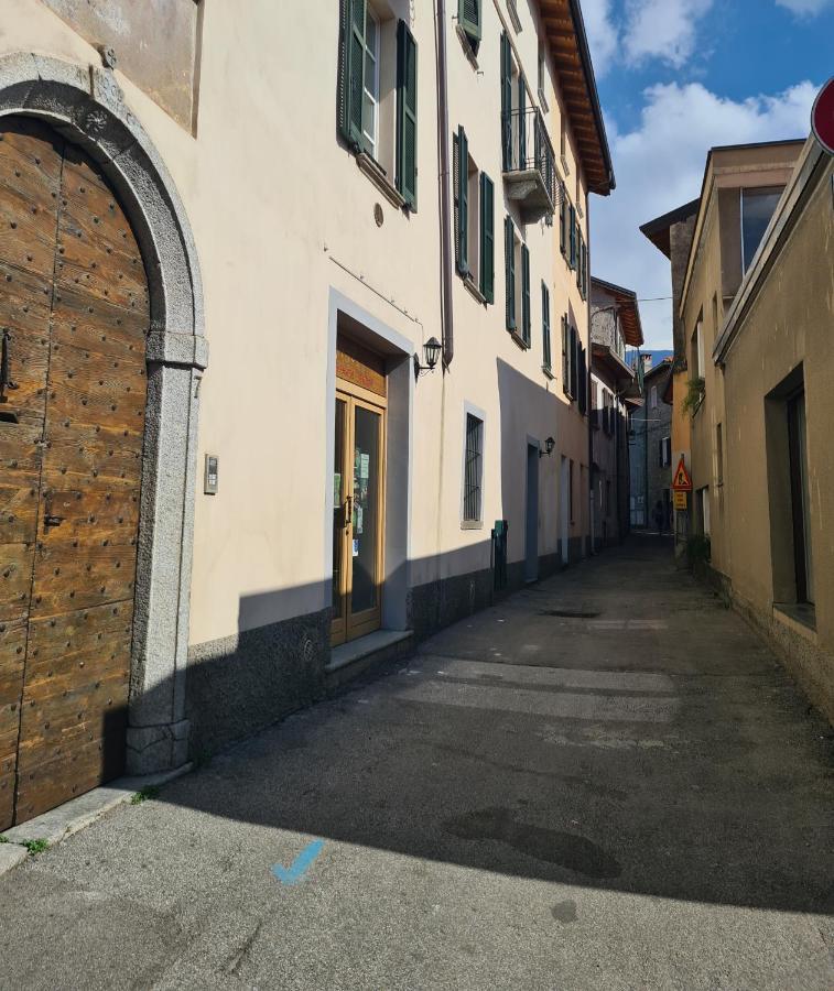 Gemini House On * Mandello del Lario