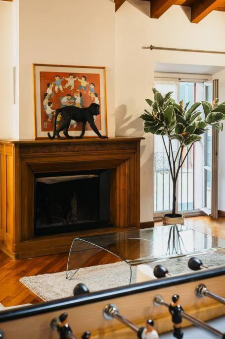 Luxury + Private Parking - Center Apartment *