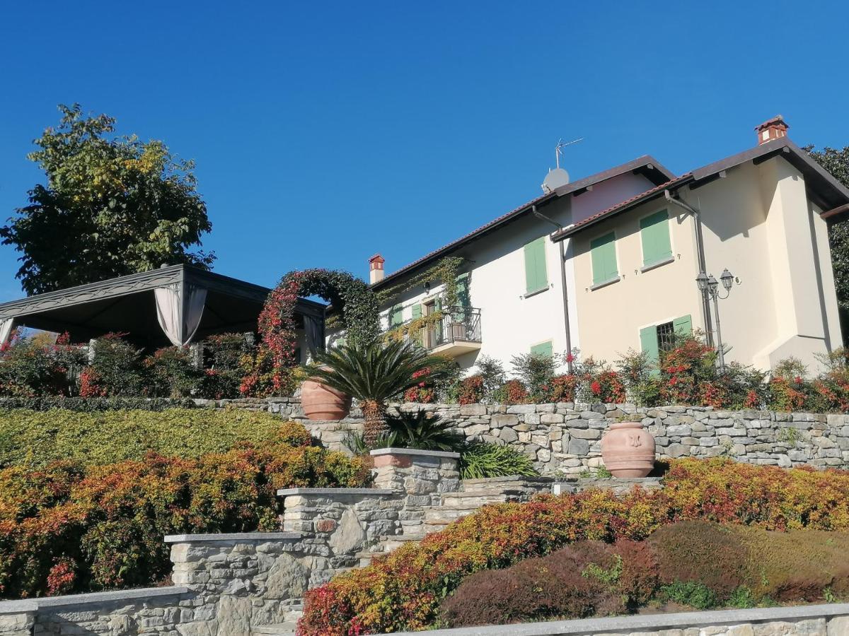Casale Raffaello Albese Con Cassano