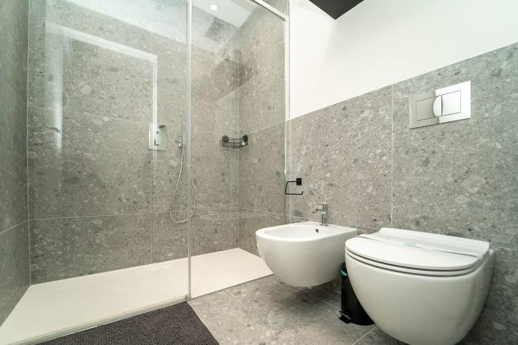2 Min From The Cathedral With Private Parking