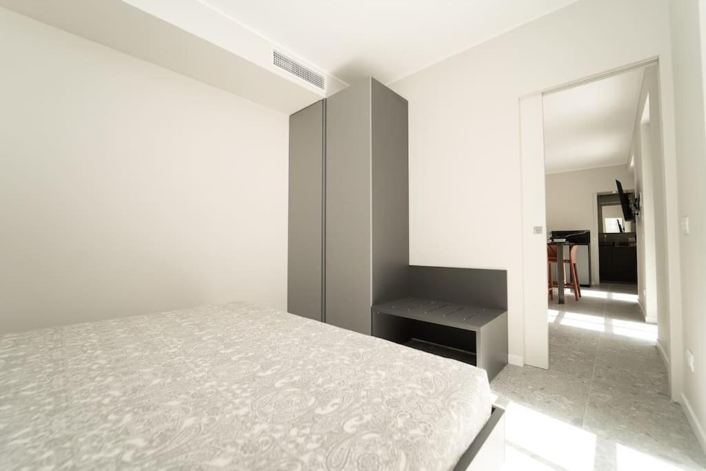 Apartment 2 Min From The Cathedral With Private Parking Como