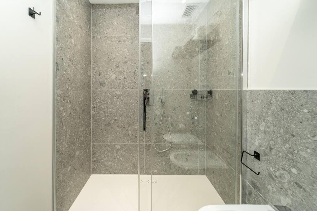 2 Min From The Cathedral With Private Parking *