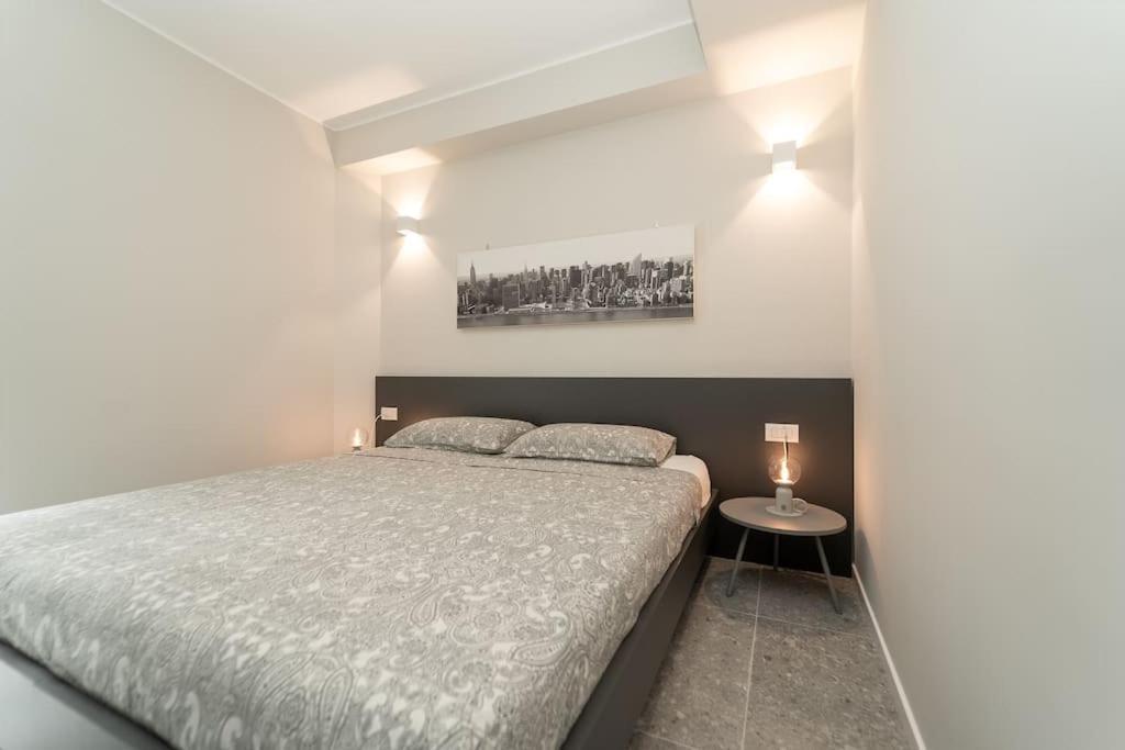 2 Min From The Cathedral With Private Parking Apartment *