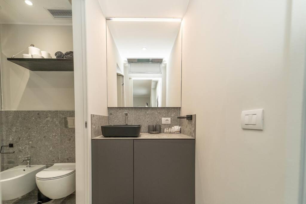 Apartment 2 Min From The Cathedral With Private Parking Como