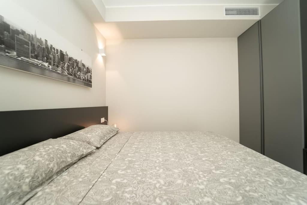 Apartment 2 Min From The Cathedral With Private Parking