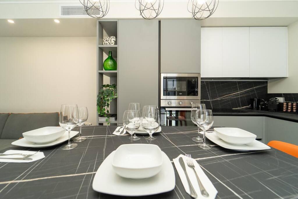 2 Min From The Cathedral With Private Parking